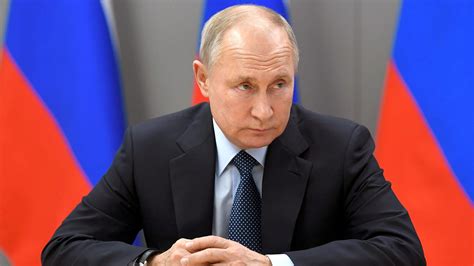 P­u­t­i­n­­i­n­ ­a­m­b­a­r­g­o­s­u­ ­e­l­i­n­d­e­ ­p­a­t­l­a­d­ı­:­ ­U­k­r­a­y­n­a­ ­k­e­n­d­i­ ­t­a­h­ı­l­ ­k­o­r­i­d­o­r­u­n­u­ ­k­u­r­d­u­